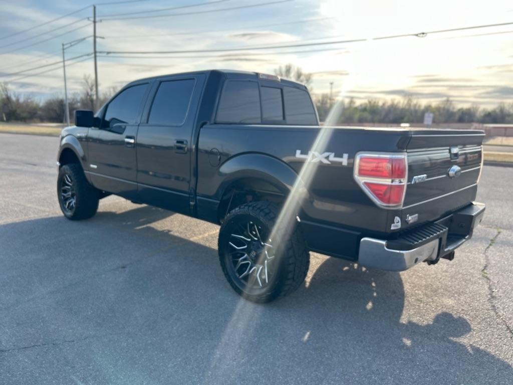 Ford F-150 XL SuperCrew 5.5-ft. Bed 4WD 2012