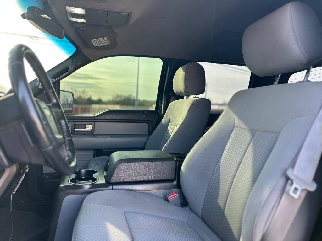 Ford F-150 XL SuperCrew 5.5-ft. Bed 4WD 2012