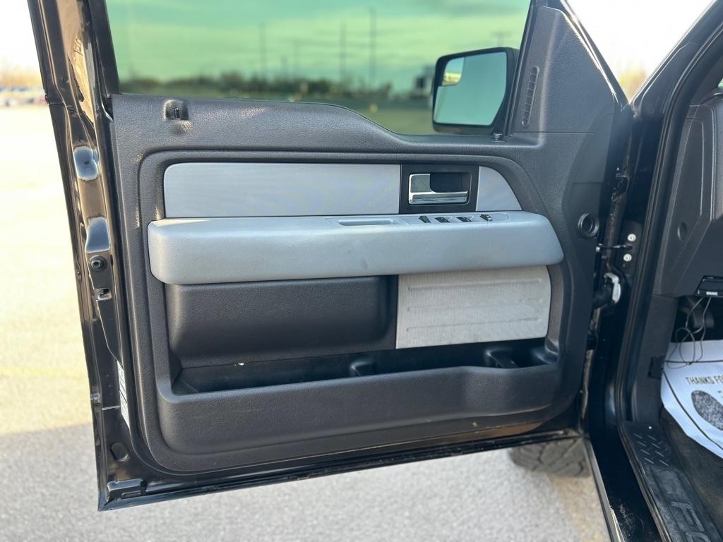 Ford F-150 XL SuperCrew 5.5-ft. Bed 4WD 2012