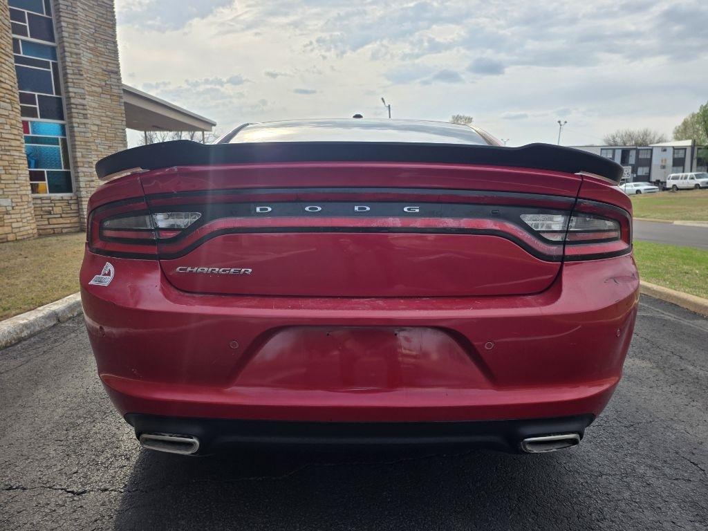 Dodge Charger SE 2015