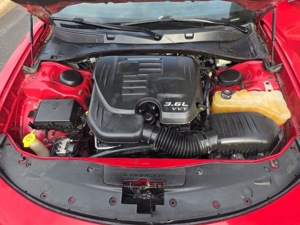 Dodge Charger SE 2015