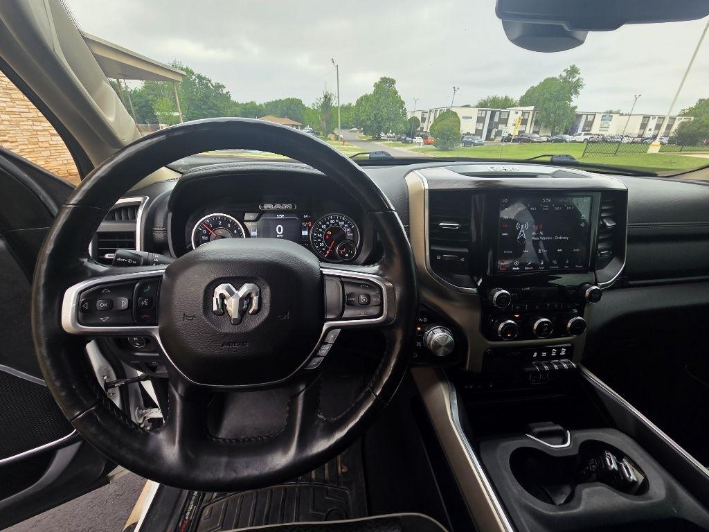 RAM 1500 Laramie Crew Cab SWB 4WD 2019