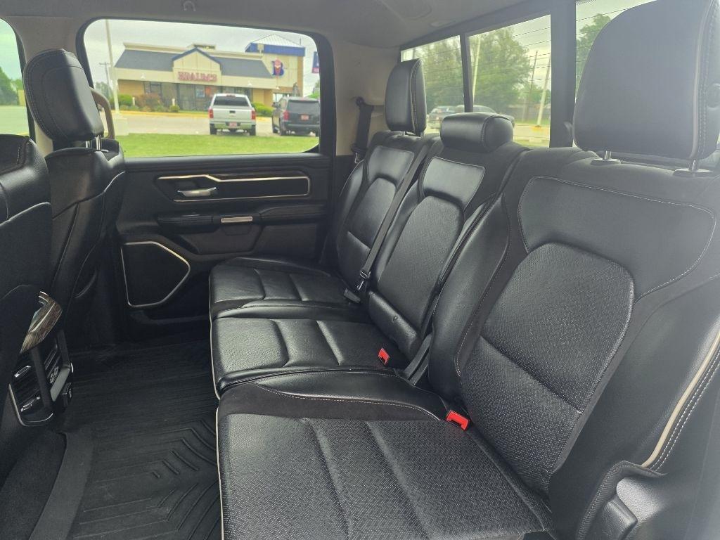 RAM 1500 Laramie Crew Cab SWB 4WD 2019