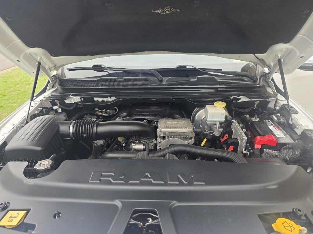 RAM 1500 Laramie Crew Cab SWB 4WD 2019