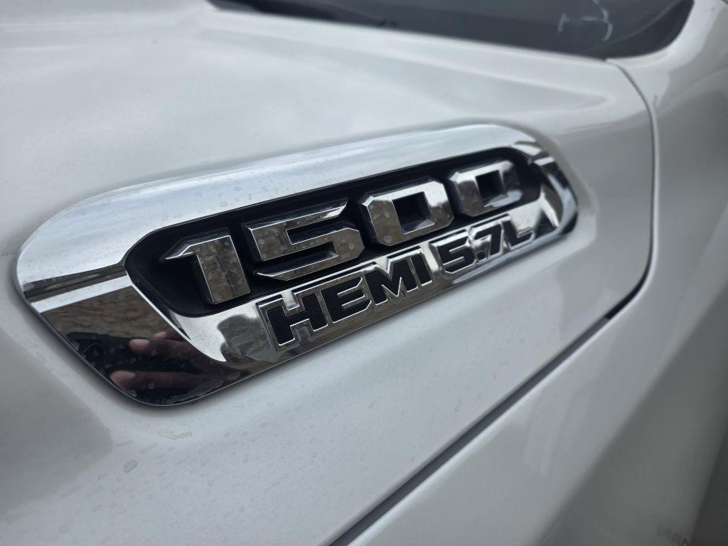 RAM 1500 Laramie Crew Cab SWB 4WD 2019