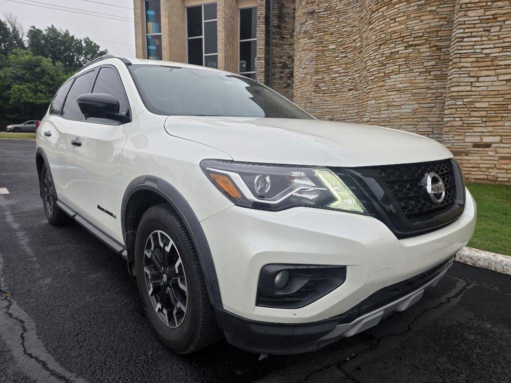 Nissan Pathfinder SL 2020