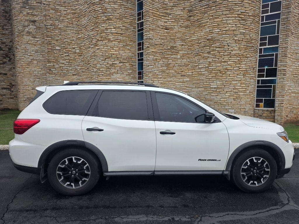 Nissan Pathfinder SL 2020