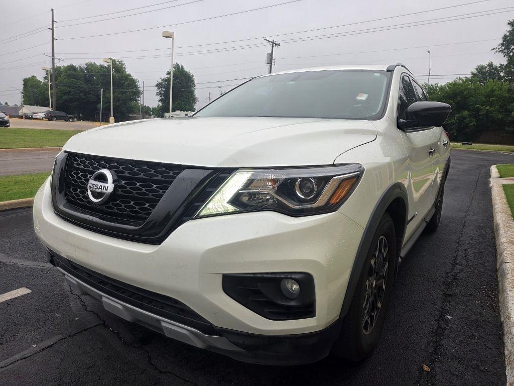 Nissan Pathfinder SL 2020