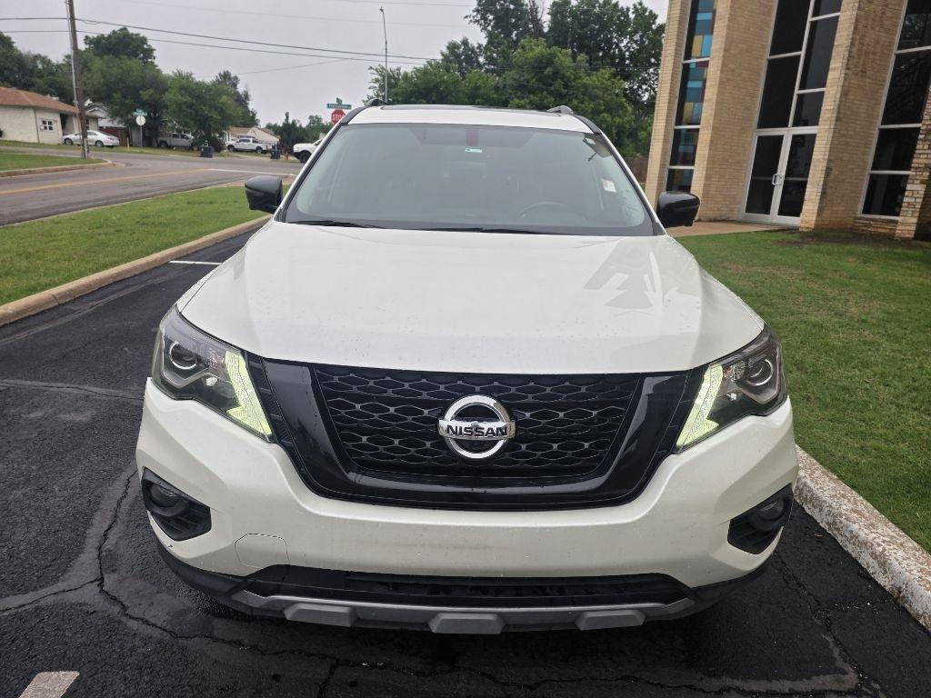 Nissan Pathfinder SL 2020