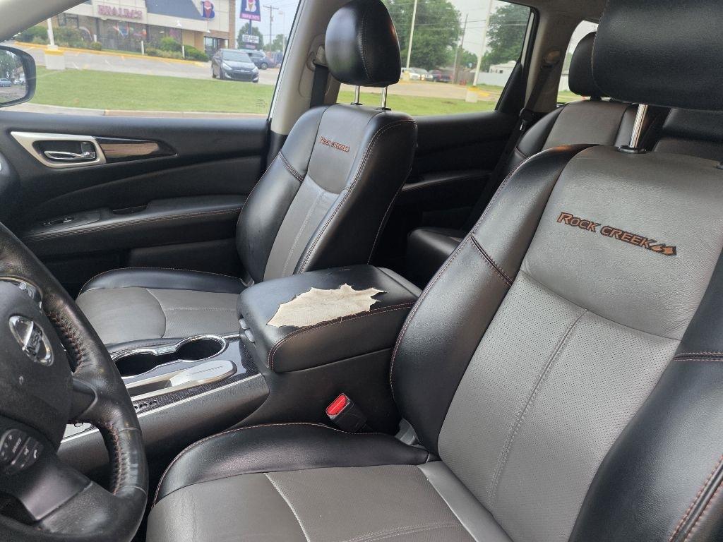Nissan Pathfinder SL 2020