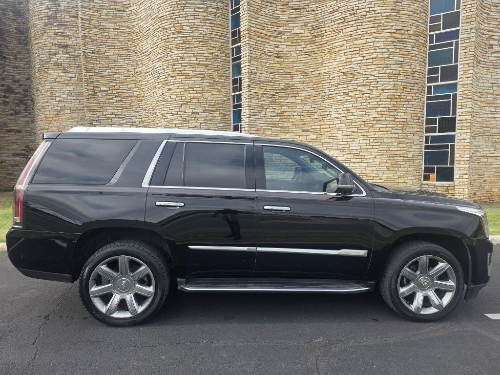Cadillac Escalade Premium 2WD 2019
