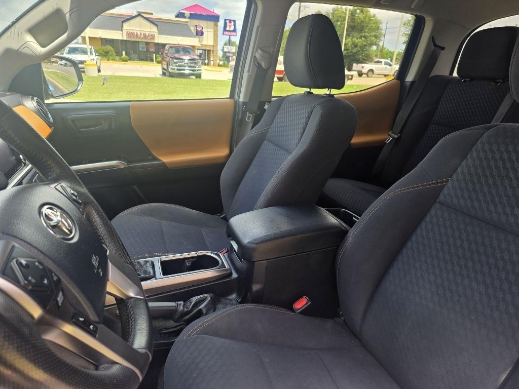 Toyota Tacoma SR5 Double Cab Long Bed V6 6AT 2WD 2020
