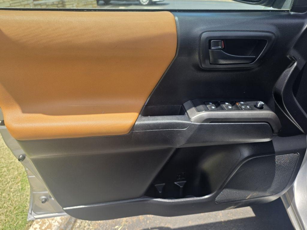 Toyota Tacoma SR5 Double Cab Long Bed V6 6AT 2WD 2020