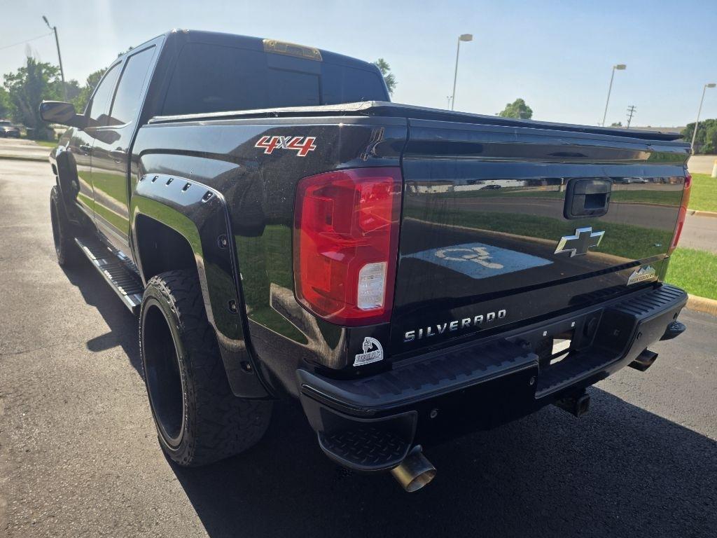 Chevrolet Silverado 1500 High Country Crew Cab Long Box 4WD 2017