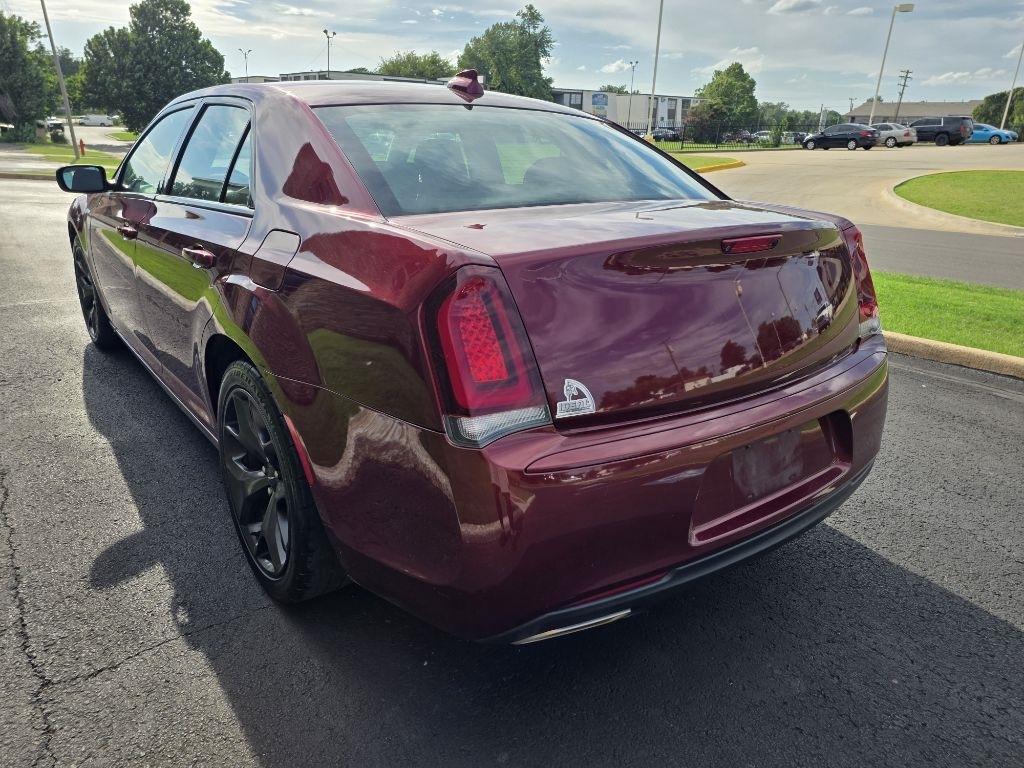 Chrysler 300 Touring 2021