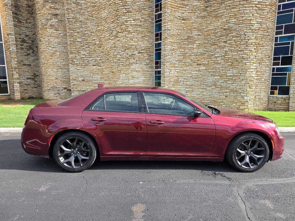 Chrysler 300 Touring 2021