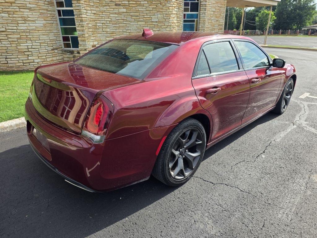 Chrysler 300 Touring 2021
