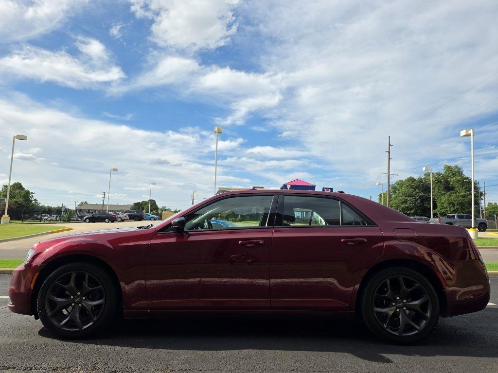 Chrysler 300 Touring 2021