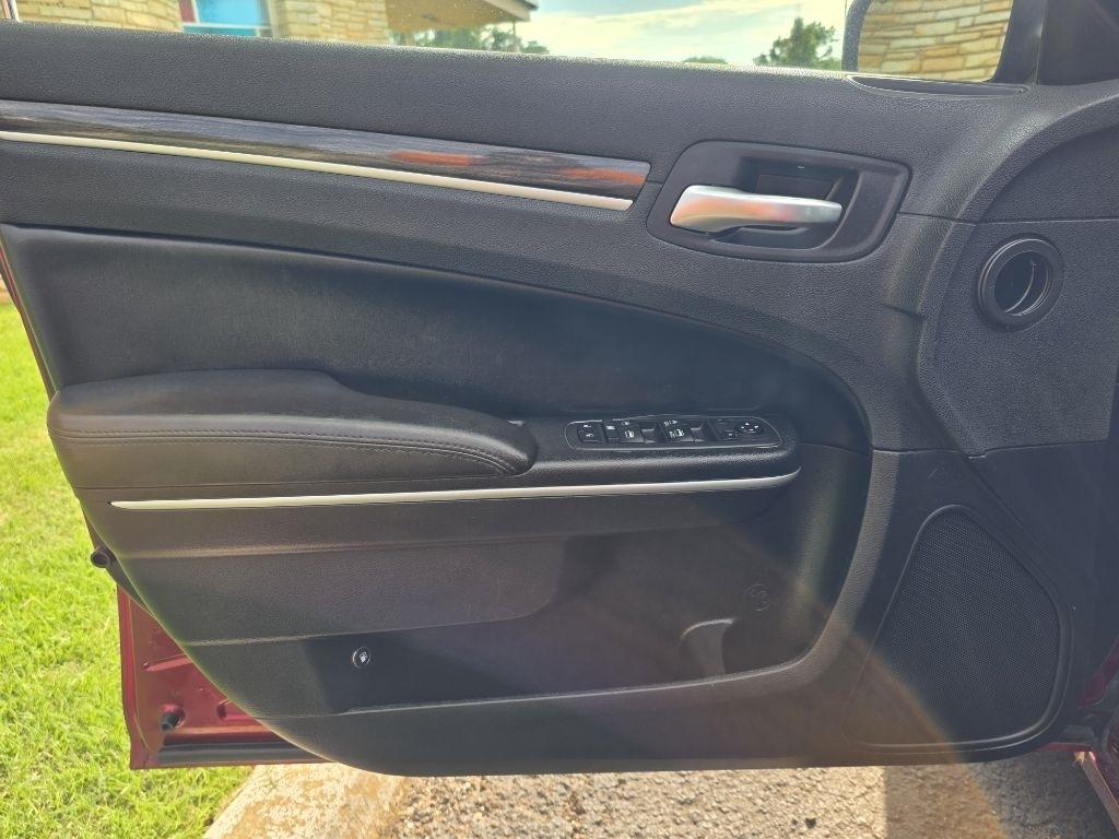 Chrysler 300 Touring 2021