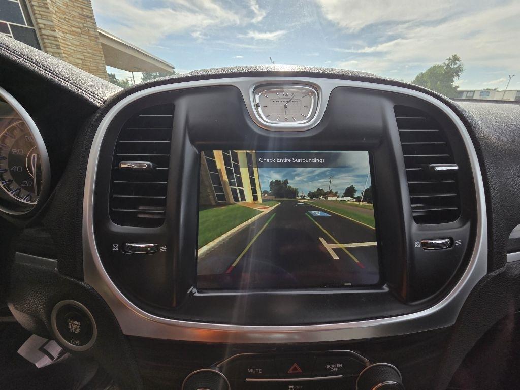 Chrysler 300 Touring 2021