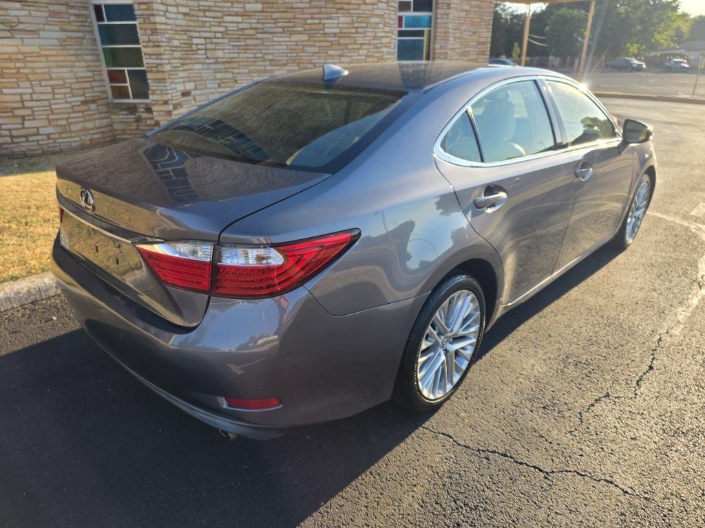 Lexus ES 350 Sedan 2015
