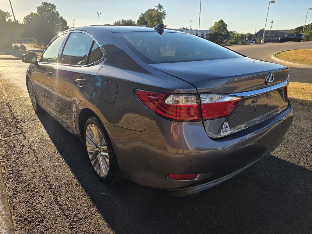 Lexus ES 350 Sedan 2015