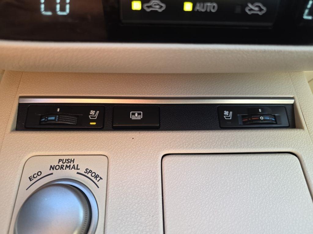 Lexus ES 350 Sedan 2015