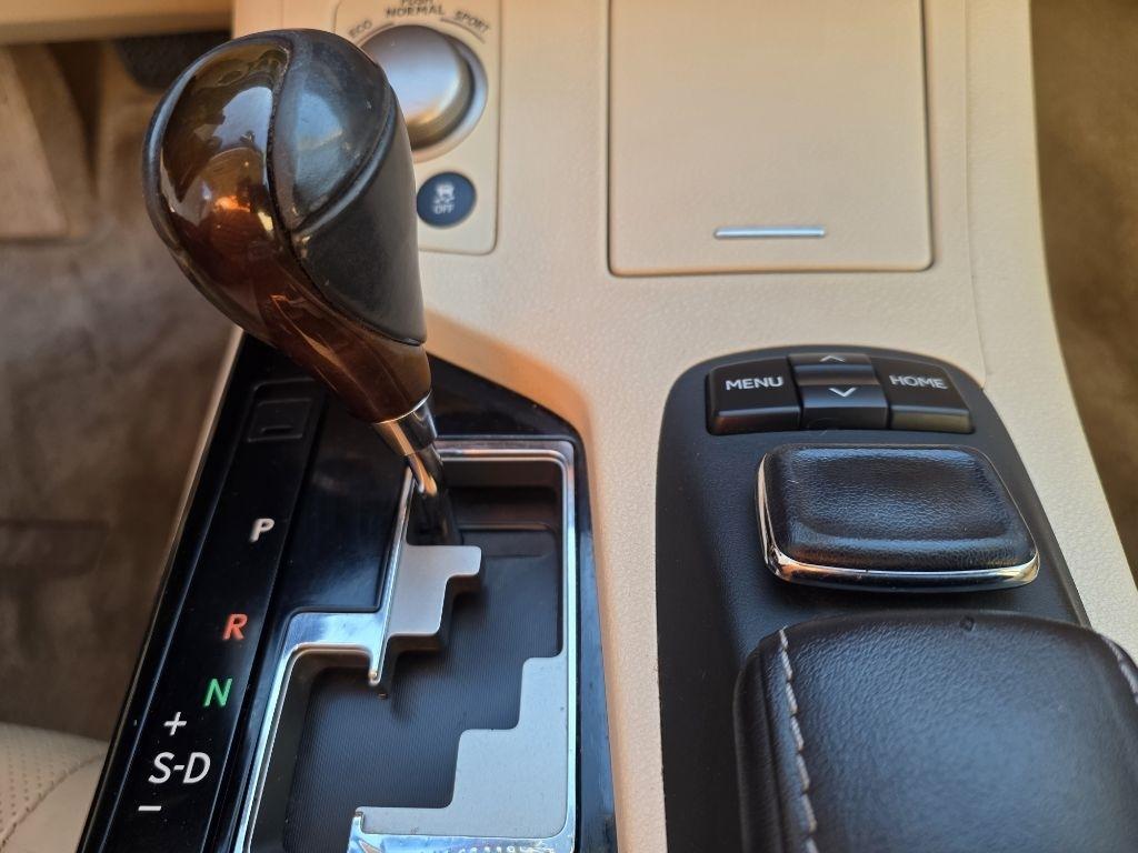 Lexus ES 350 Sedan 2015