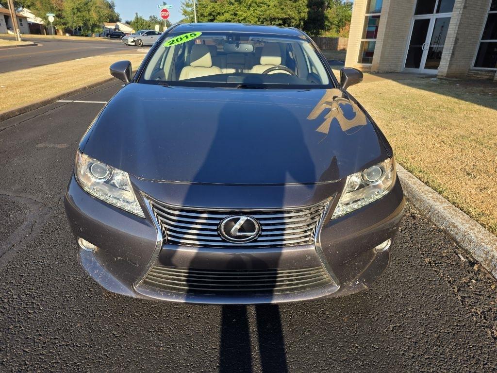 Lexus ES 350 Sedan 2015