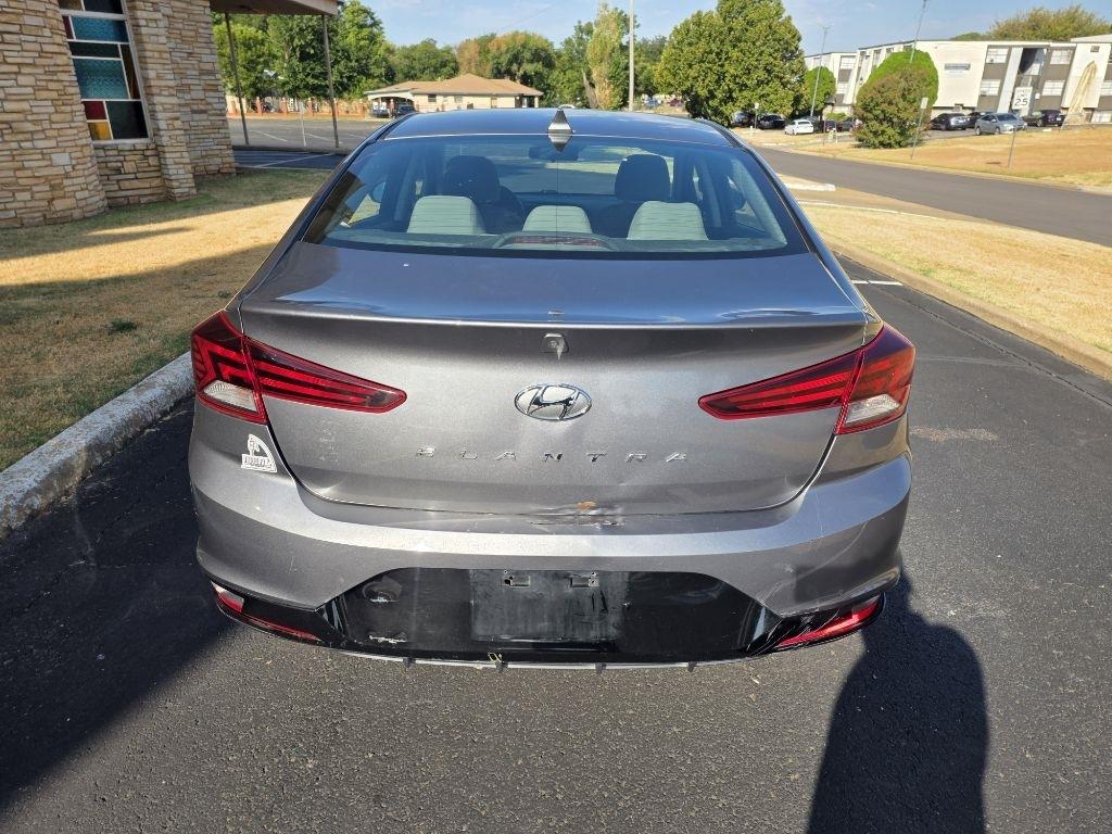 Hyundai Elantra Limited 2019