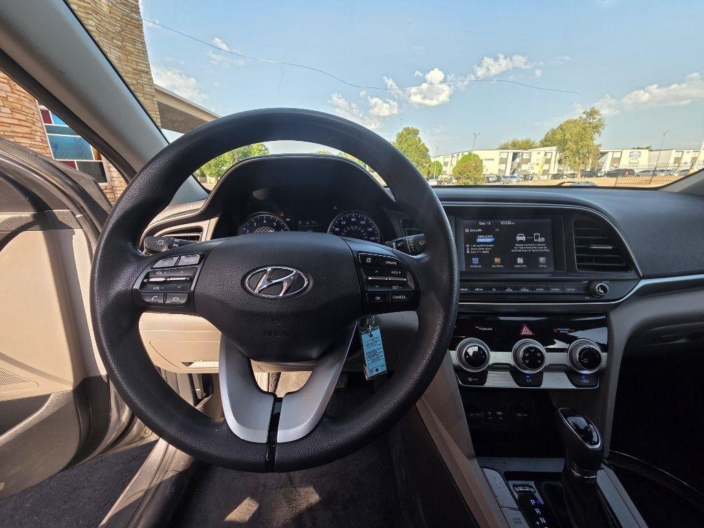 Hyundai Elantra Limited 2019