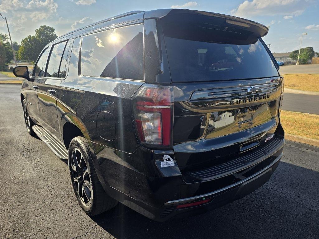 Chevrolet Suburban RST 4WD 2021