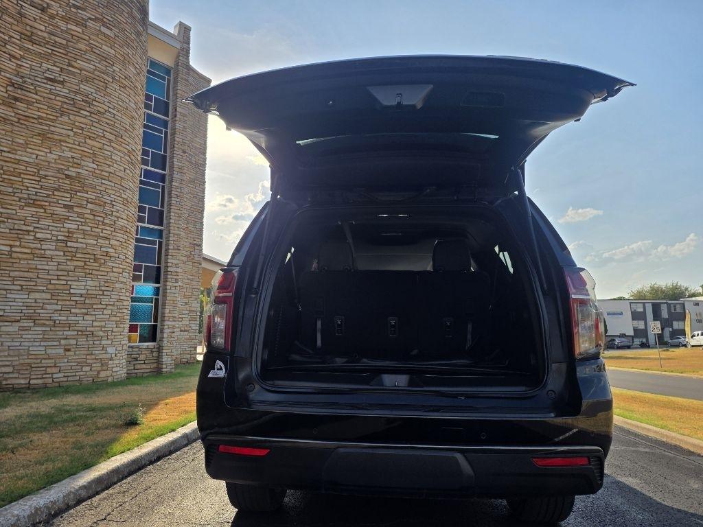 Chevrolet Suburban RST 4WD 2021