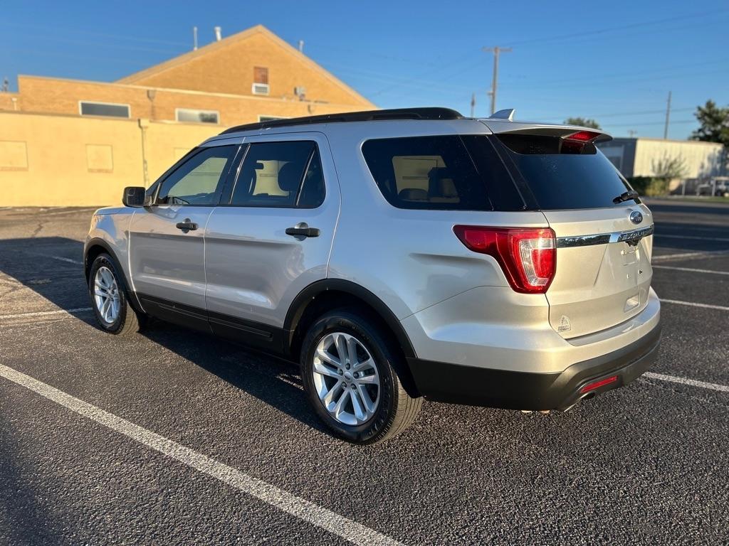 Ford Explorer Base FWD 2017