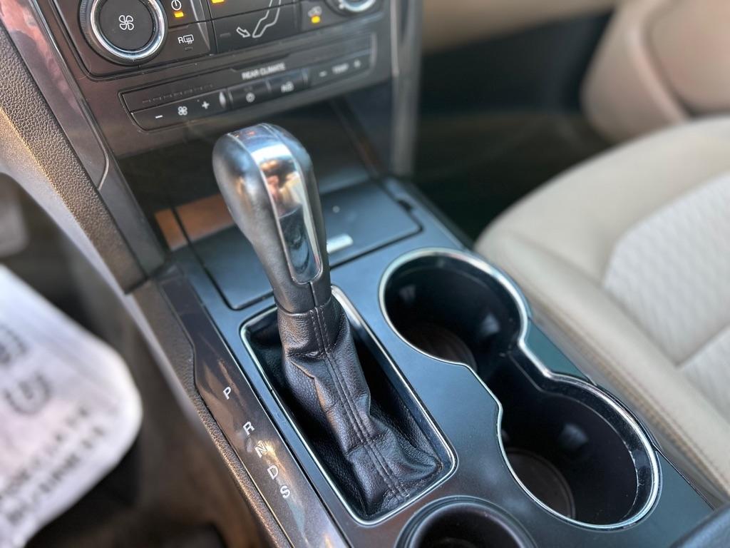 Ford Explorer Base FWD 2017