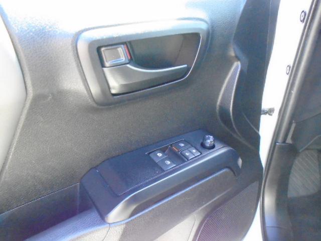 Toyota Tacoma SR5 Access Cab I4 6AT 2WD 2022 Toyota Tacoma SR5 Access Cab I4 6AT 2WD 2022