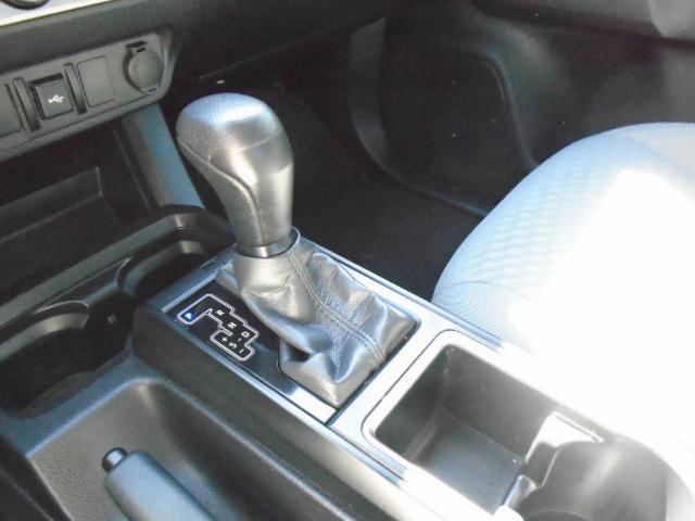 Toyota Tacoma SR5 Access Cab I4 6AT 2WD 2022 Toyota Tacoma SR5 Access Cab I4 6AT 2WD 2022