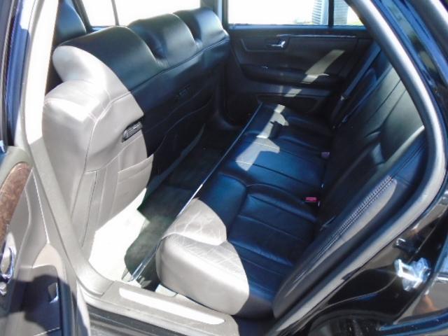 Cadillac DTS Limousine 2011