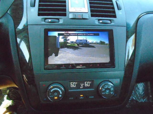 Cadillac DTS Limousine 2011