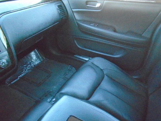 Cadillac DTS Limousine 2011