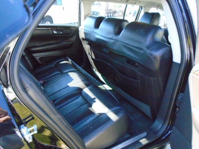 Cadillac DTS Limousine 2011