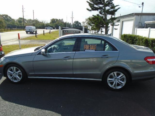 Mercedes-Benz E-Class E350 Sedan 2011