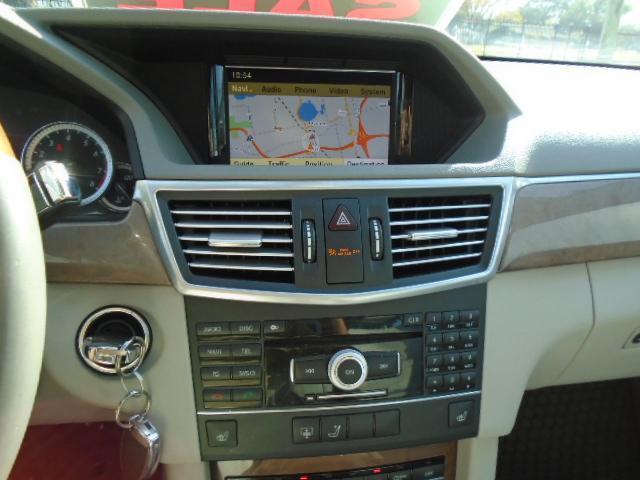 Mercedes-Benz E-Class E350 Sedan 2011