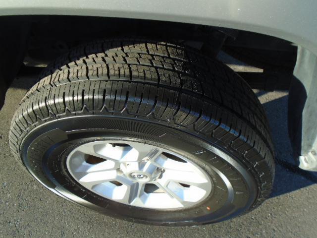 Toyota Tacoma SR5 Double Cab Long Bed V6 6AT 2WD 2017