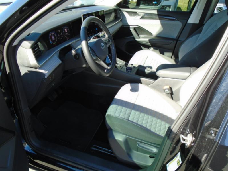 Volkswagen Tiguan S 2025