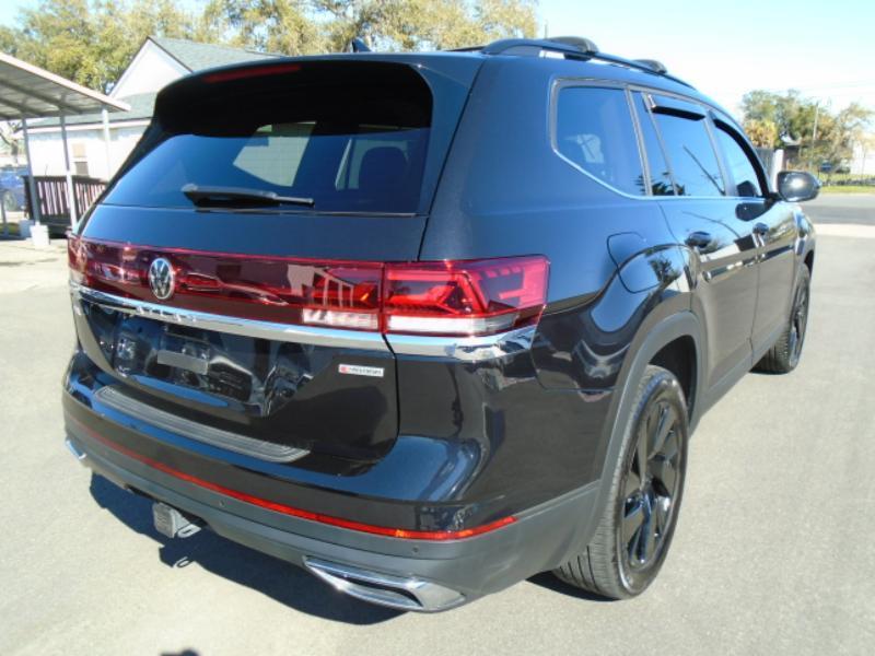 Volkswagen Atlas SE w/Technology 2024