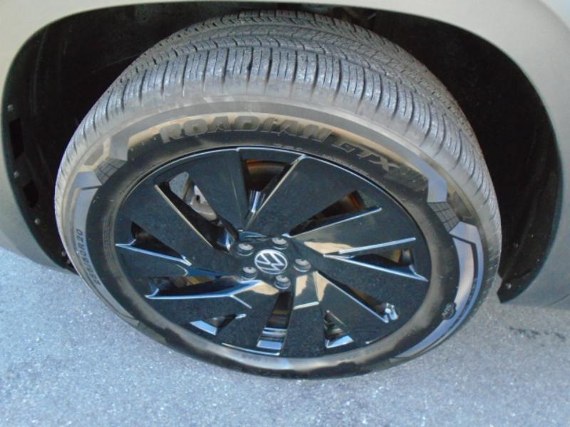 Volkswagen Atlas SE w/Technology 2024