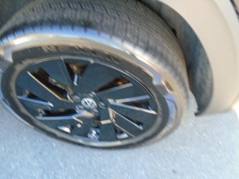 Volkswagen Atlas SE w/Technology 2024