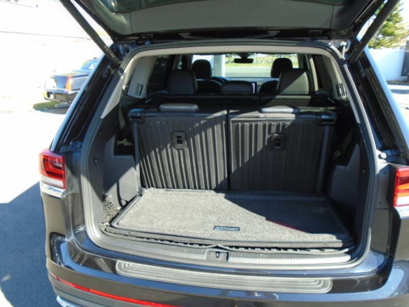 Volkswagen Atlas SE w/Technology 2024