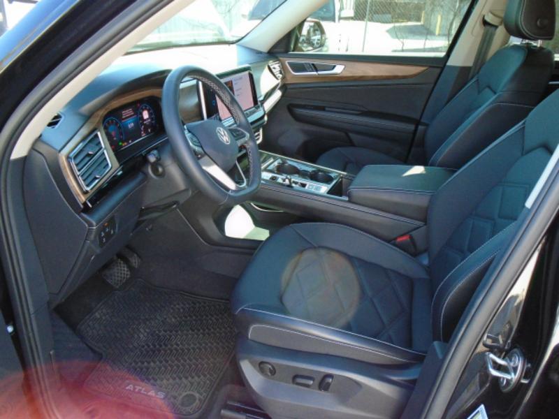 Volkswagen Atlas SE w/Technology 2024